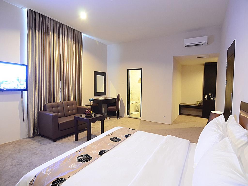 Grand Kanaya Hotel Medan Extérieur photo