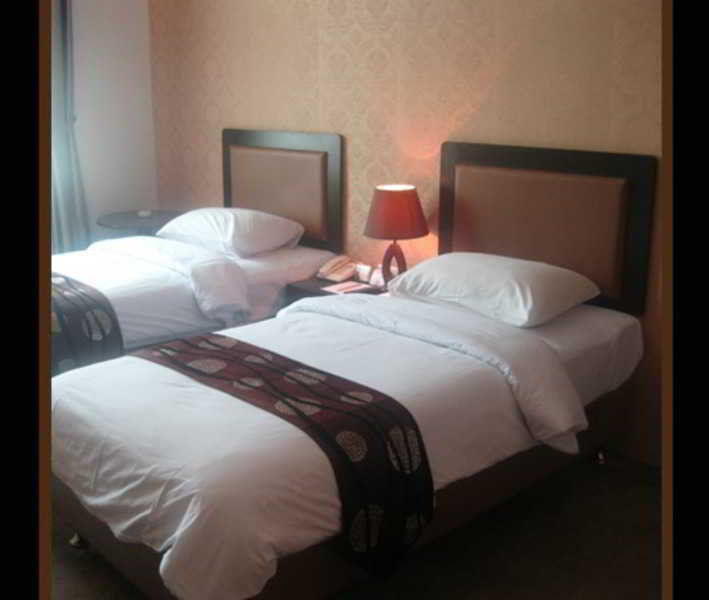 Grand Kanaya Hotel Medan Extérieur photo