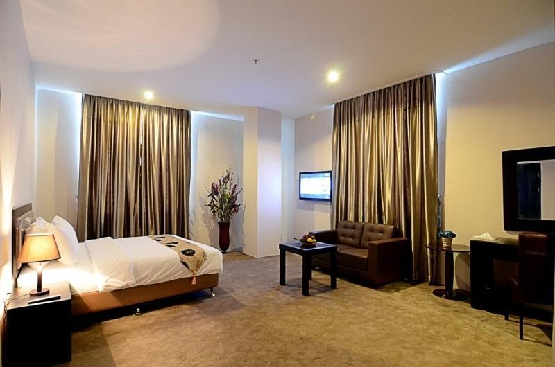 Grand Kanaya Hotel Medan Extérieur photo