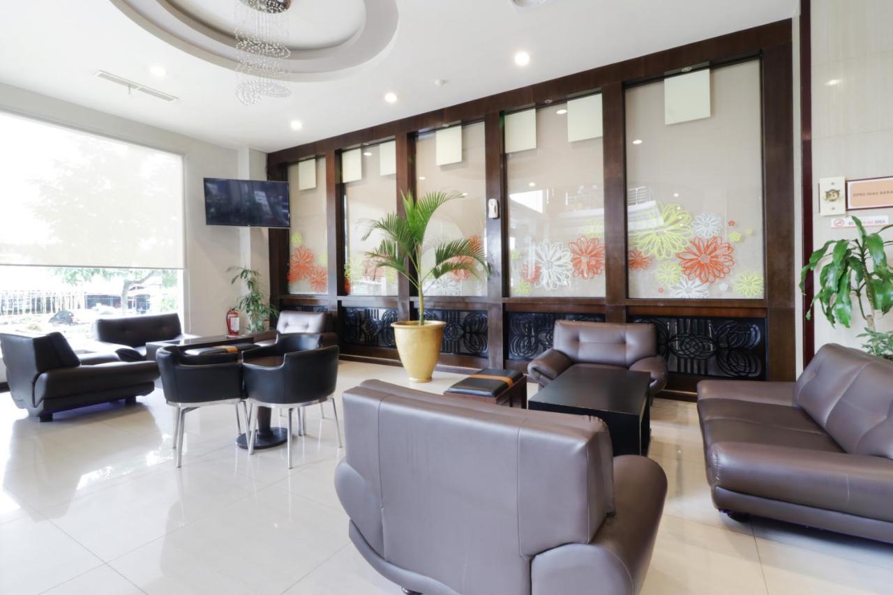Grand Kanaya Hotel Medan Extérieur photo