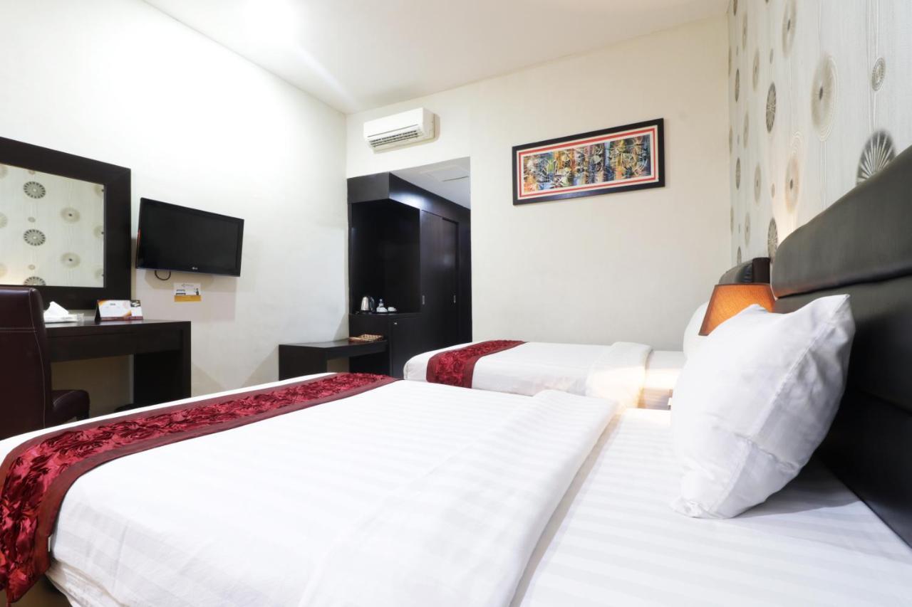 Grand Kanaya Hotel Medan Extérieur photo